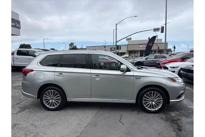 $18498 : Mitsubishi Outlander PHEV 20 image 7