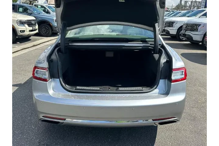 $33995 : Lincoln Continental 2020 AWD image 10