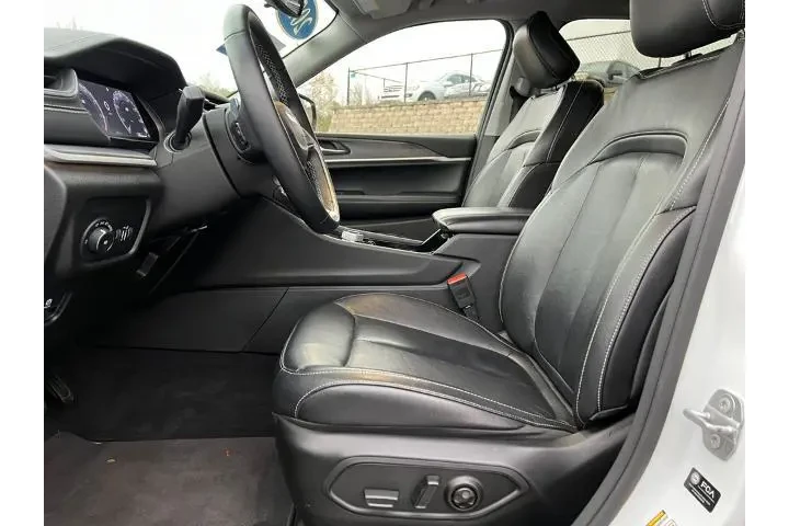 $29943 : Jeep Grand Cherokee L 2022 4 image 4