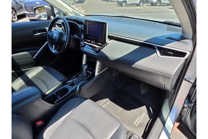 $26500 : Toyota Corolla Cross 2024 XL image 9