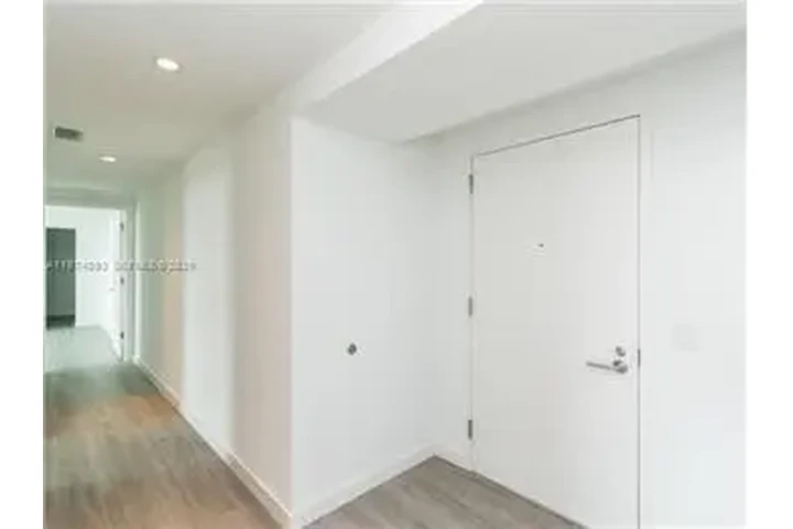 $4900 : Rental property with 2 bedro image 9