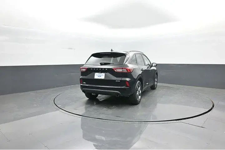 $21556 : Ford Escape 2023 AWD ST-Line image 7