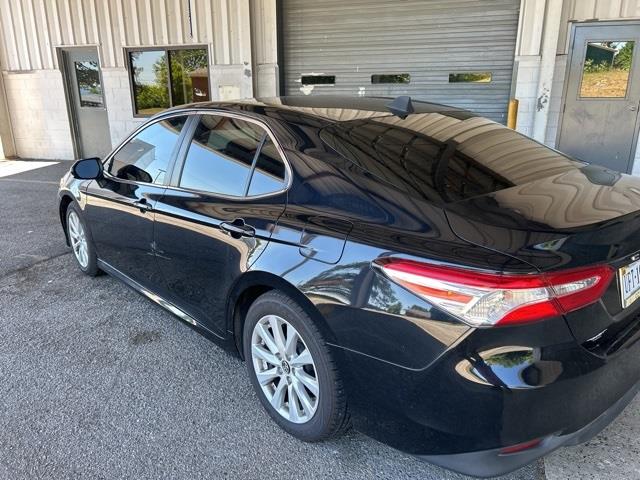 $15998 : PRE-OWNED 2018 TOYOTA CAMRY LE image 3