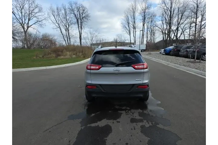 $13500 : Jeep Cherokee 2018 Latitude image 6