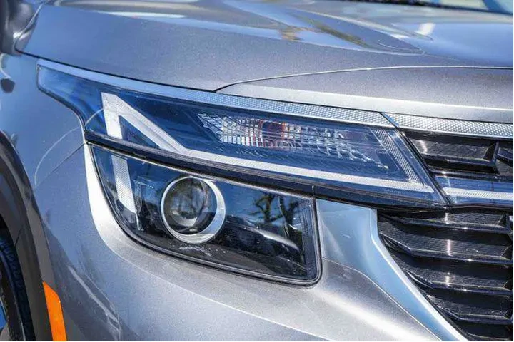 $21000 : Kia Seltos 2024 S 4dr SUV image 4