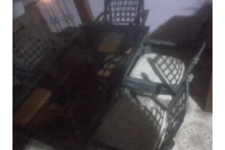 $2000 : REMATO COMEDOR PARA EXTERIOR. image 2