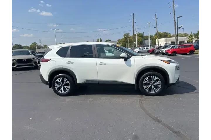 $27980 : Nissan Rogue 2023 AWD SV 4dr image 4