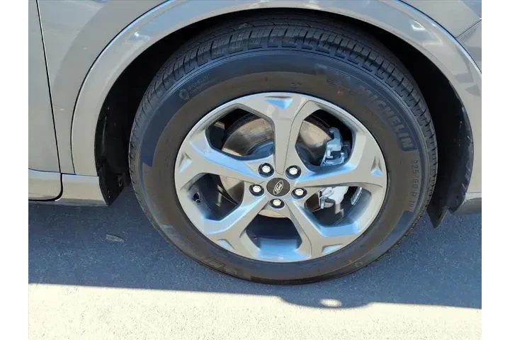 $25963 : Ford Escape 2023 ST-Line 4dr image 9