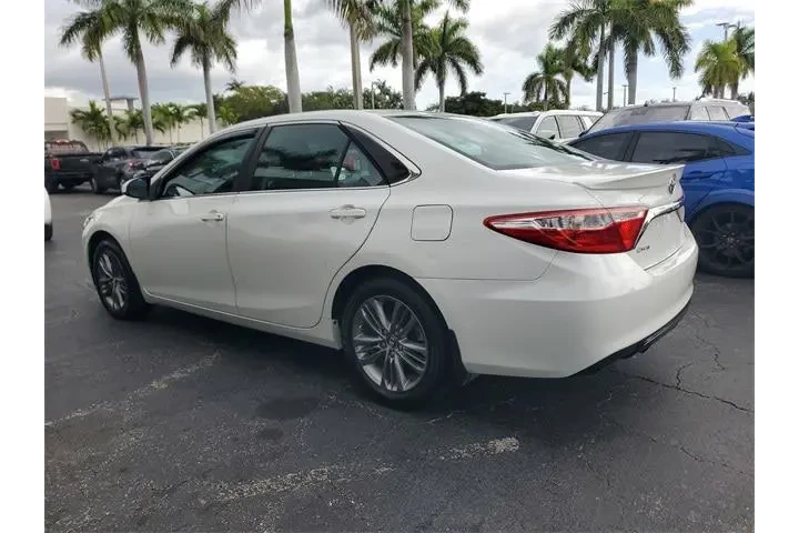 $12990 : Toyota Camry 2016 XLE 4dr Se image 4