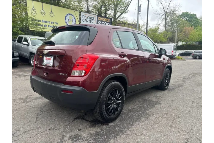 $8499 : 2016 Trax LS image 7