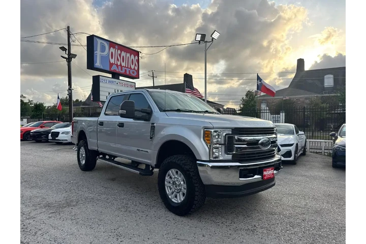 2019 F-250 SD STX image 3