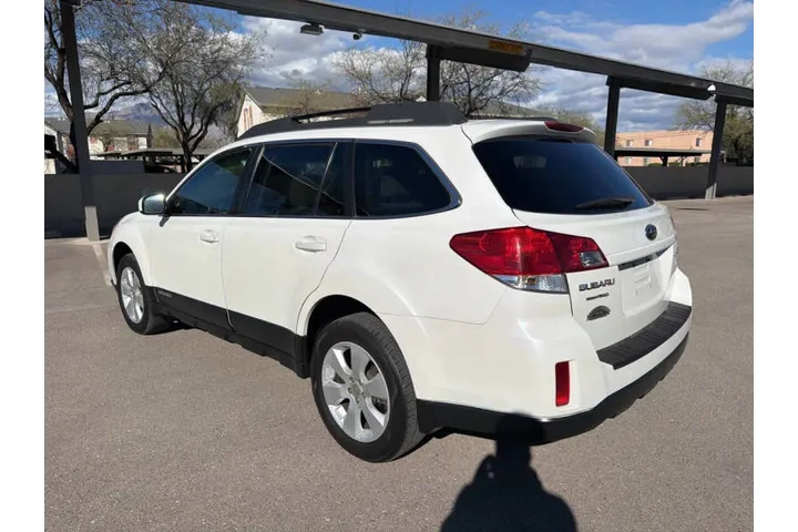 $8995 : 2011 Outback image 7