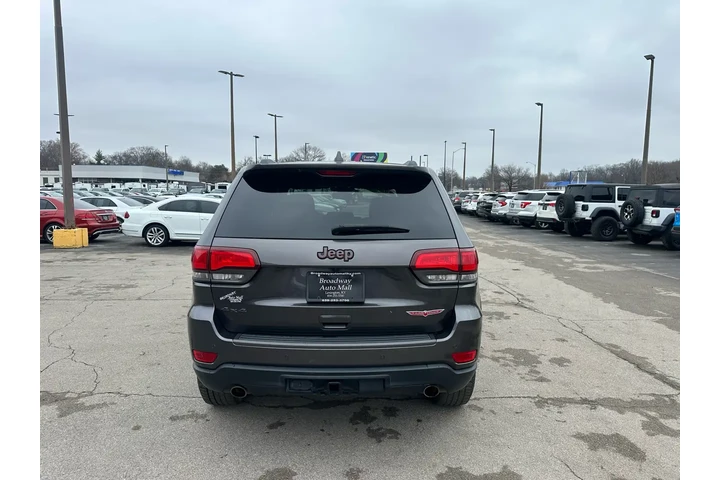 $14980 : 2017 Grand Cherokee Trailhawk image 3