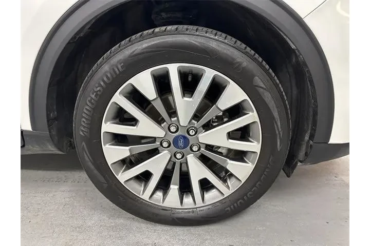 $21000 : Ford Escape 2022 AWD Titaniu image 2