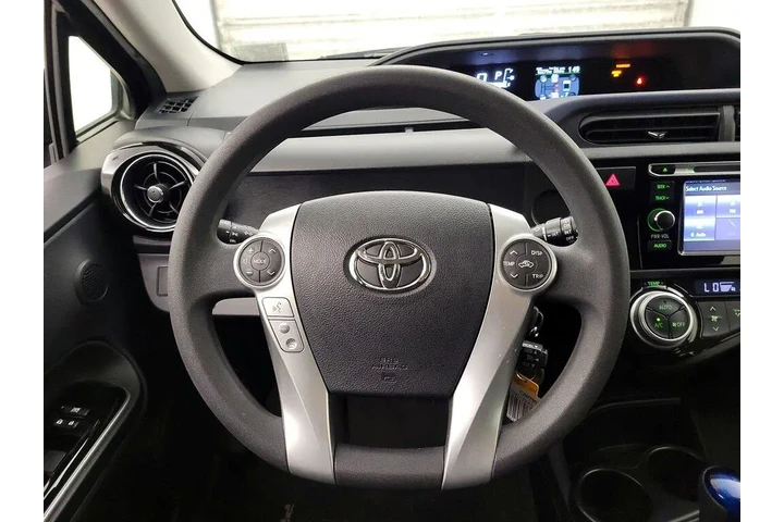 $18998 : Toyota Prius c 2016 Four 4dr image 10