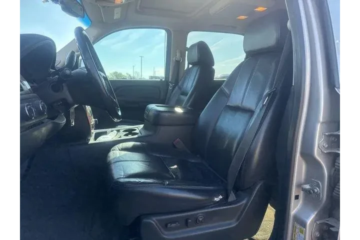 $8990 : Chevrolet Suburban 2007 4WD image 10