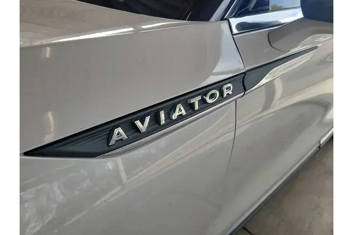 $27990 : Lincoln Aviator 2020 AWD Res image 3