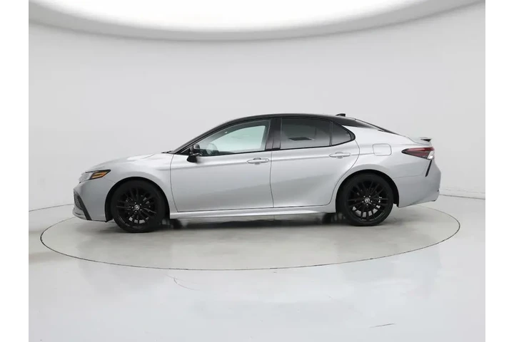 $28998 : Toyota Camry 2021 AWD XSE 4d image 3