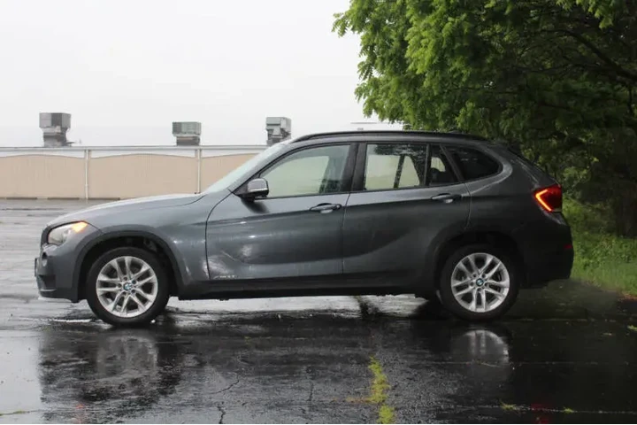 2015 BMW X1 xDrive28i image 3