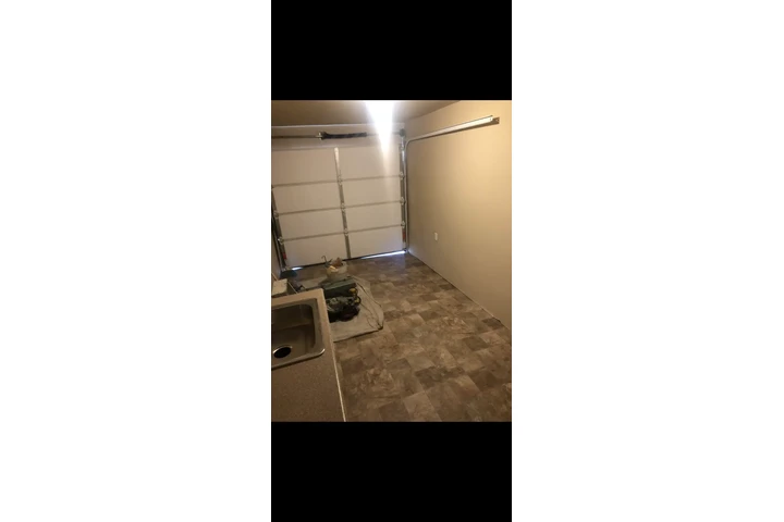$1000 : Back House for rent/S renta image 1