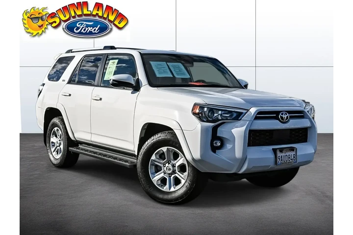 Toyota 4Runner 2022 4x2 SR5 image 1