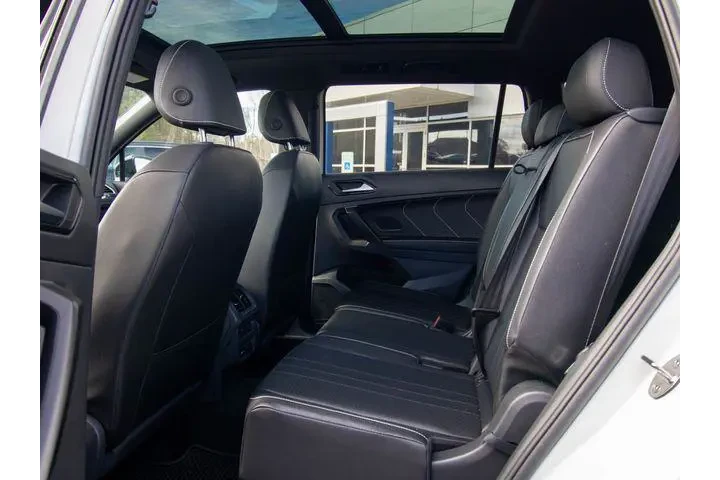 $25994 : Volkswagen Tiguan 2024 SE R- image 9