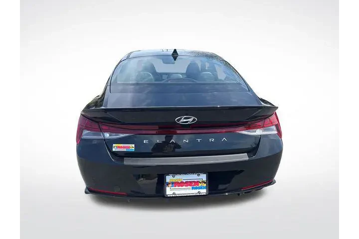 $23944 : Hyundai ELANTRA 2023 N Line image 4