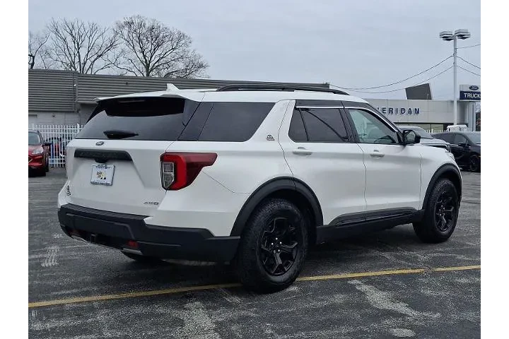 $39360 : Ford Explorer 2023 AWD Timbe image 6
