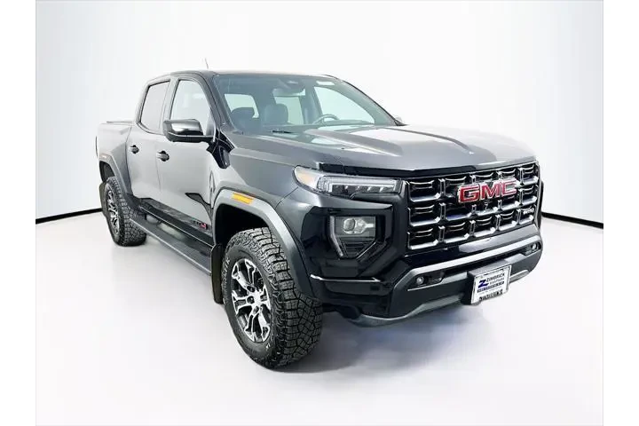 $37999 : GMC Canyon 2023 4x4 AT4 4dr image 1