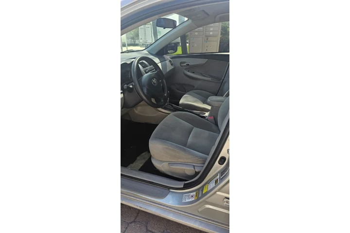 $9500 : Toyota Corolla L image 9