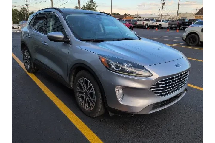 $28375 : Ford Escape 2022 SEL 4dr SUV image 2