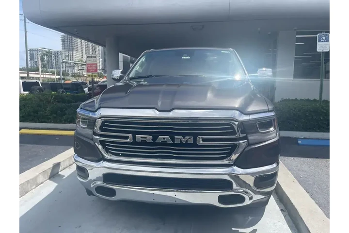 $37000 : Ram 1500 2022 4x2 Laramie 4d image 2
