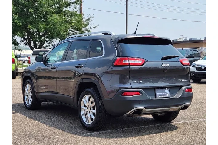 $13974 : 2015 Cherokee Limited image 10