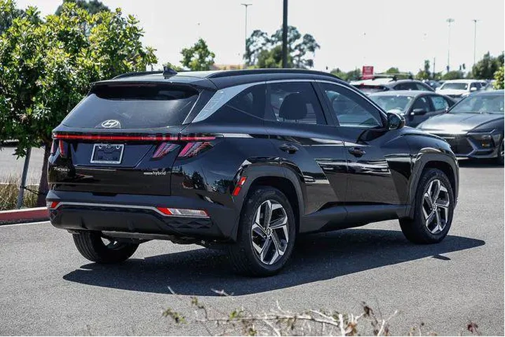 $27222 : Hyundai TUCSON Hybrid 2023 A image 5