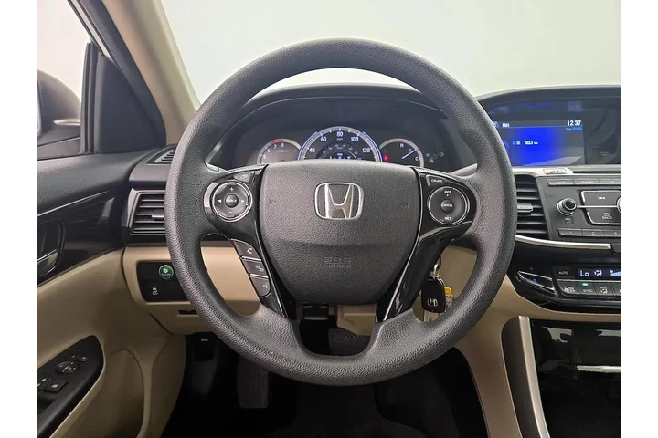 $18998 : Honda Accord 2016 LX 4dr Sed image 10