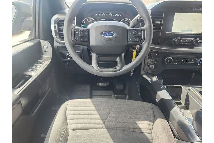 $38990 : Ford F-150 2023 4x4 Lariat 4 image 9