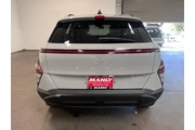 $22979 : Hyundai KONA 2024 AWD SEL 4d thumbnail