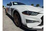 $14888 : Ford Mustang 2020 thumbnail