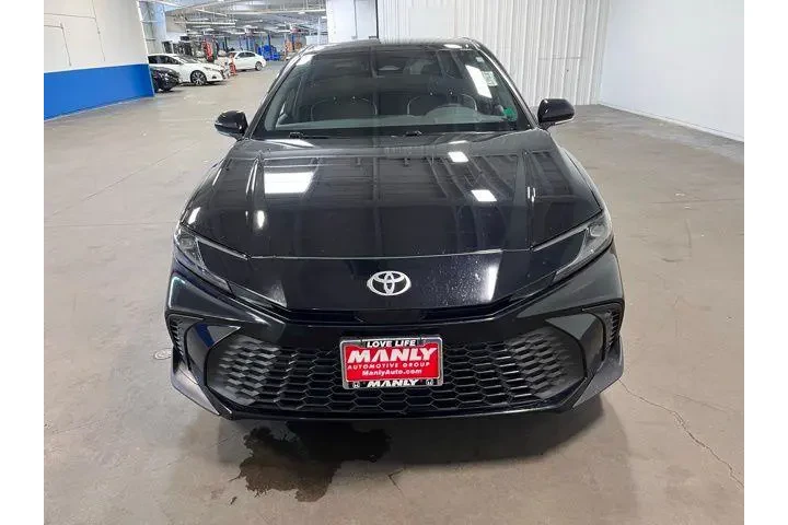 $27935 : Toyota Camry 2025 image 8