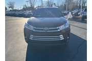 $28144 : Toyota Highlander 2019 XLE 4 thumbnail