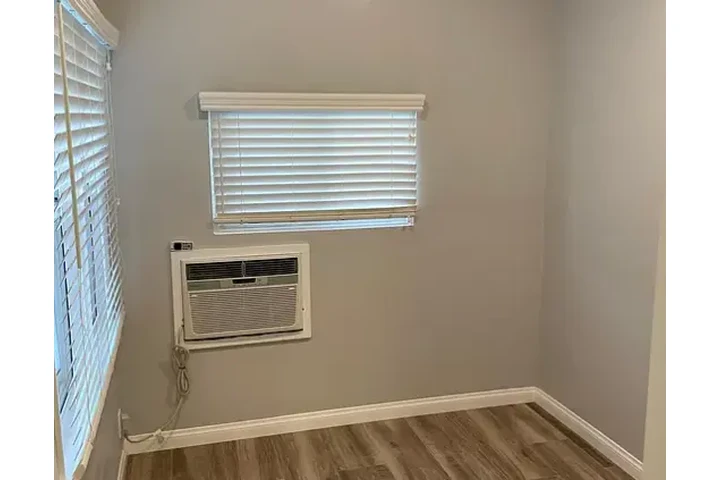 $1000 : Santa Ana, 1 dormitorio, 1 ba image 9