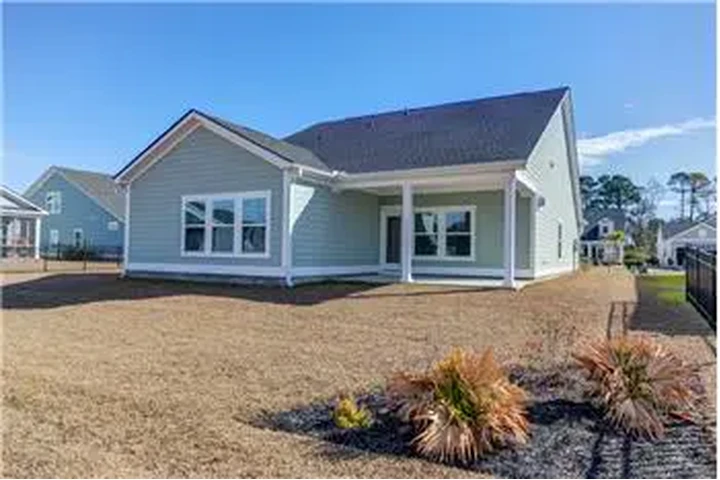 $3200 : Rental property with 4 bedro image 6