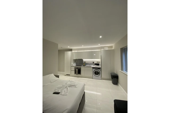 $500 : High Wycombe Apartments image 4