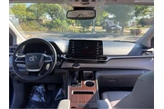 $40994 : Gold Certified2024 Sienna XLE thumbnail