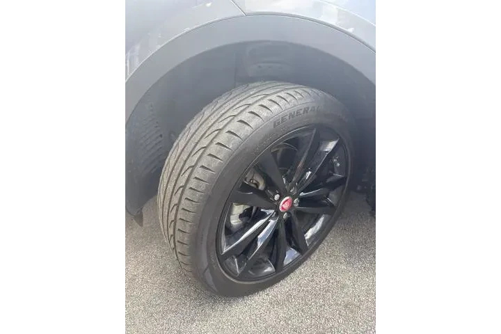 $19254 : Jaguar E-PACE 2019 AWD P250 image 8