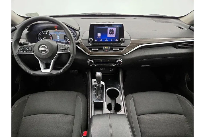 $19998 : Nissan Altima 2023 2.5 SV 4d image 9