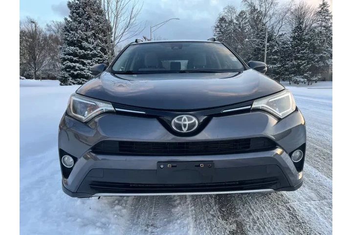 $18995 : 2017 RAV4 XLE image 3