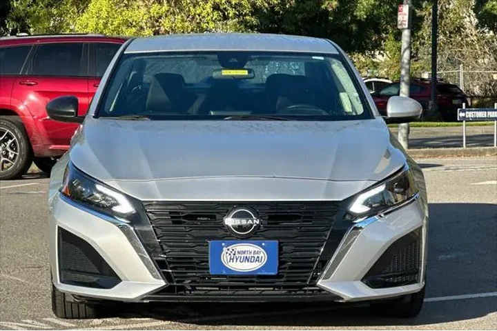 $19490 : Nissan Altima 2024 2.5 SV 4d image 9