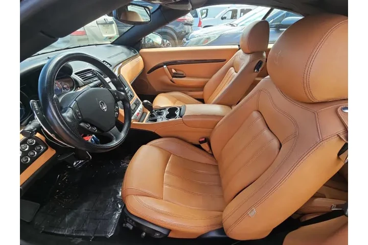 2011 GranTurismo image 8