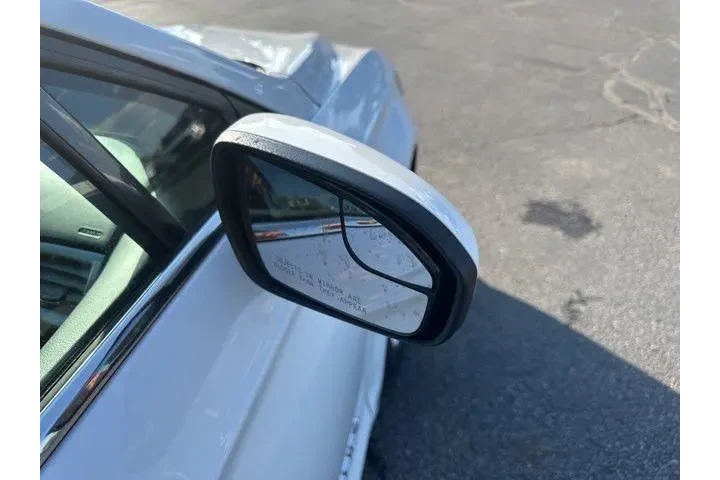 $15670 : Ford Fusion Hybrid 2018 S 4d image 5